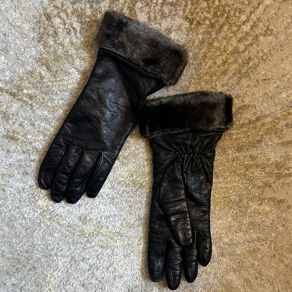 Dolce & Gabbana Accessories - Dolce & Gabbana Black Leather Gloves with Fur Trim